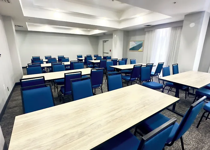 Hotel Spark By Hilton Catoosa 3*