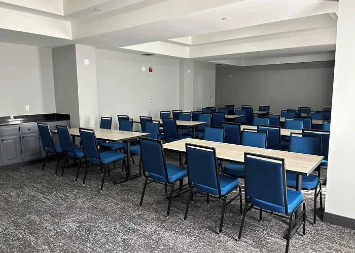 Spark By Hilton Catoosa